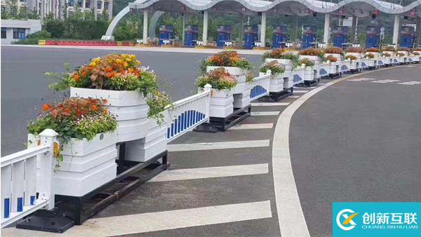 重慶道路隔離花箱，道路戶外花箱